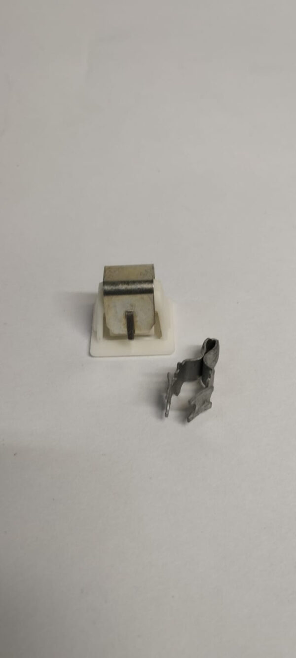 CLIP PUERTA SECADORA 279570